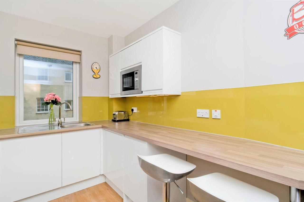 Charming Old Town 2 Bed Apt, 2Mins From Royal Mile Edimburgo Exterior foto