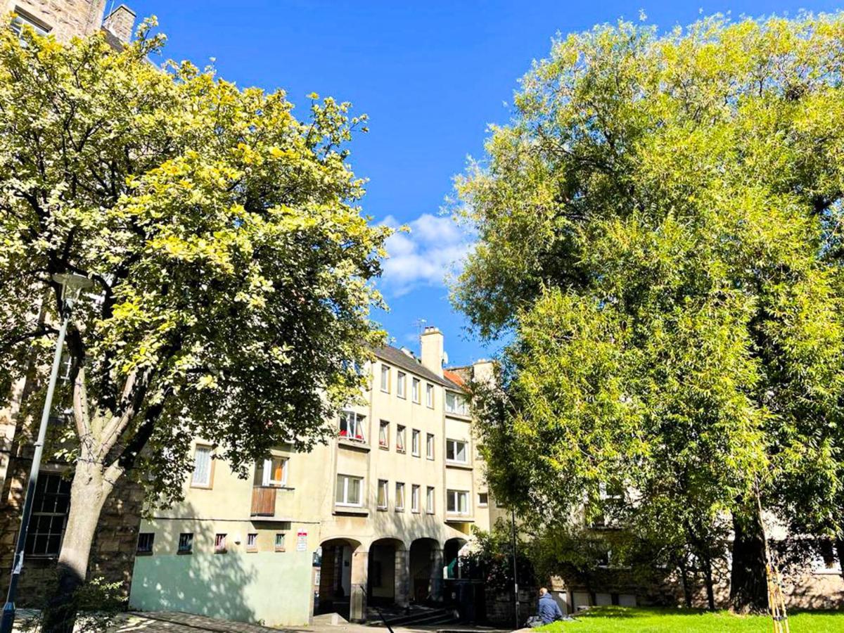 Charming Old Town 2 Bed Apt, 2Mins From Royal Mile Edimburgo Exterior foto